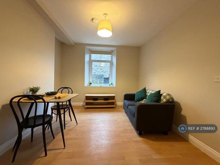 1 bedroom flat to rent - Photo 3