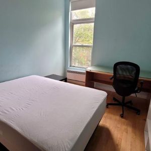 1 CH - 1 SDB - Montréal - $820 /mo - Photo 2