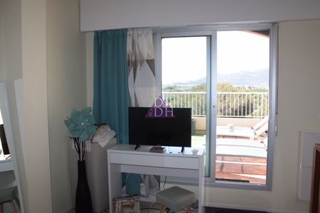 Appartement meublé port de Hyeres - Photo 4