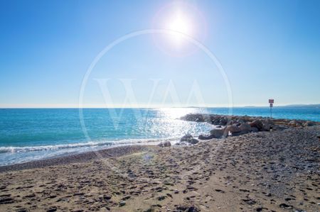 Cagnes Le Cros Studio de 29.70 m² avec balcon et cave, au pied des plages. - Photo 4