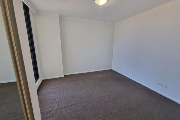 2 BEDROOM APARTMENT AT A CONVENIENT LOCATION - Photo 1