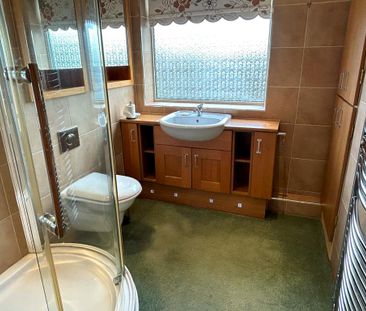 3 bedroom semi-detached house to rent - Photo 6