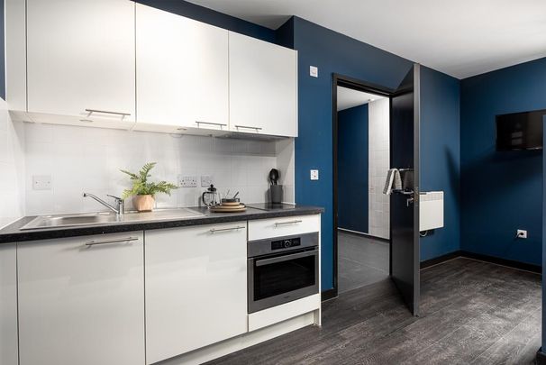 Studio to rent - Photo 1