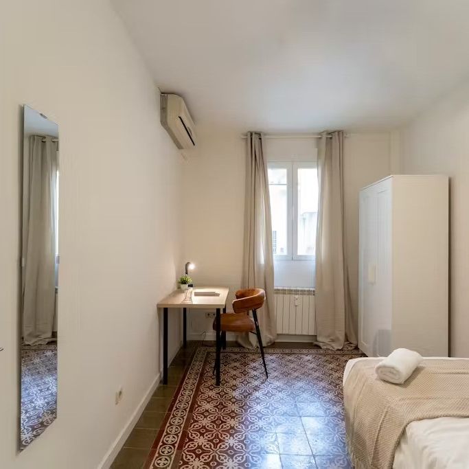 Calle de Fuencarral, Madrid, Community of Madrid 28010 - Photo 1