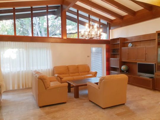 Edler Bungalow mit Keller + Garage in Top Lage! - Photo 1