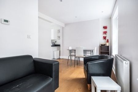 1 bedroom flat to rent - Photo 3