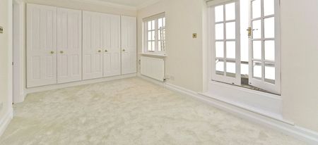 Park Village Mews, Regent’s Park - Photo 3