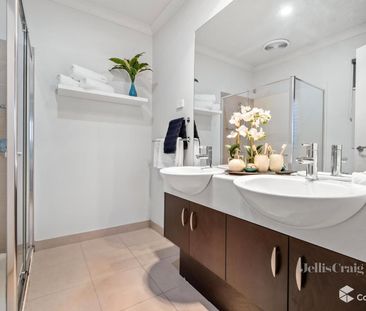 121 Gordons Road, South Morang - Photo 6