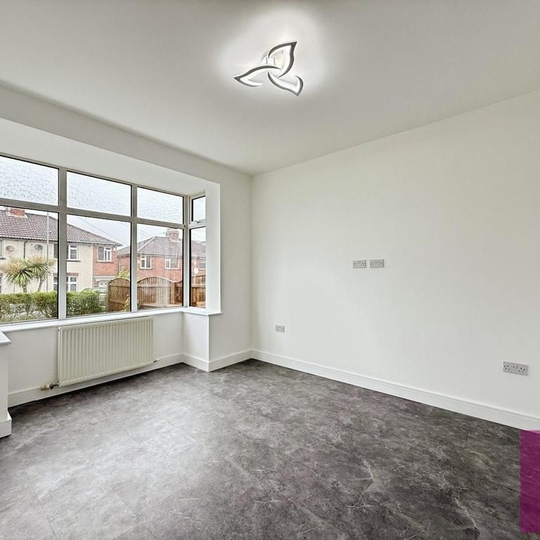 3 bedroom semi-detached house to rent - Photo 1