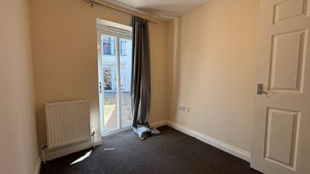 Oxford Street, Burnham-on-Sea, Somerset - Photo 5