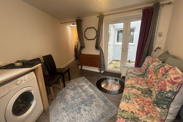 Crown Road - Photo 1