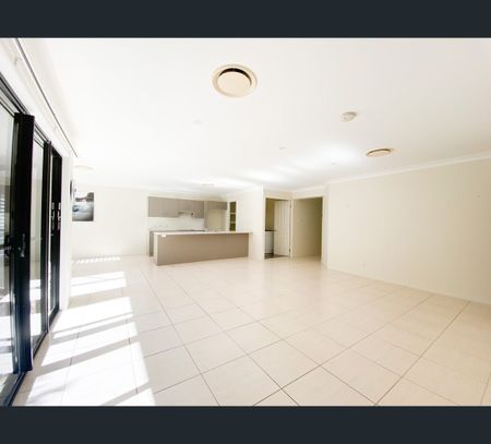 17 Drummer Street, Corlette, NSW 2315 - Photo 2