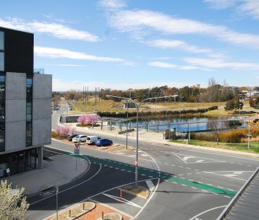 Beautifully Appointed One-Bedroom Home in Quayside! - Photo 6