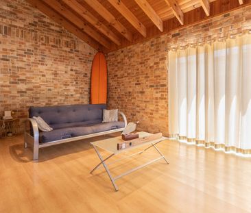 Unique style home close to the beach in Anna bay - Photo 3