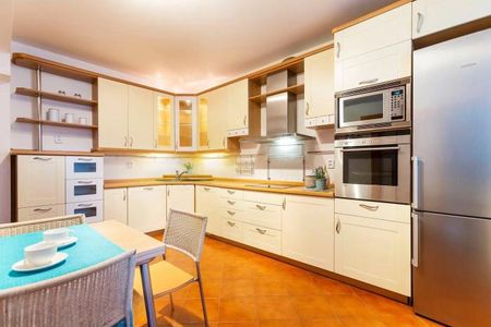 Prenájom 3-izbového bytu – Ďatelinová, Bratislava-Ružinov - Fotografia 5