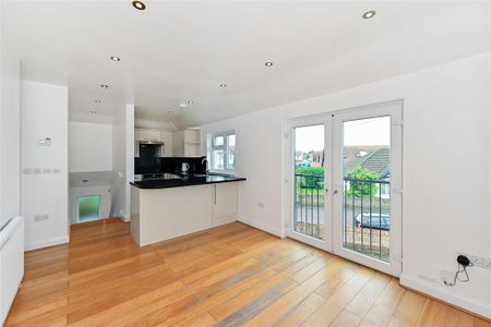 2 bedroom flat to rent - Photo 4