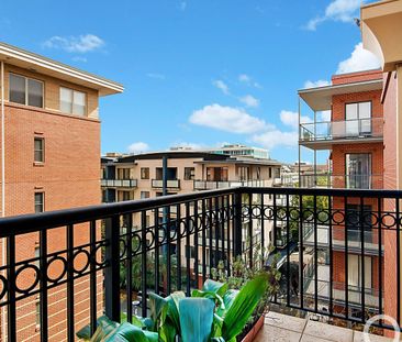 Open the Door To Safe and Stylish City Living - Photo 1