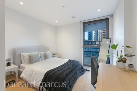 Caithness Walk, Croydon - Photo 2