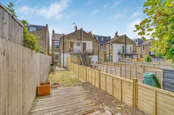 1 bedroom maisonette to rent - Photo 1