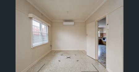 Spacious Family Home in a Prime Pascoe Vale Location - Photo 5