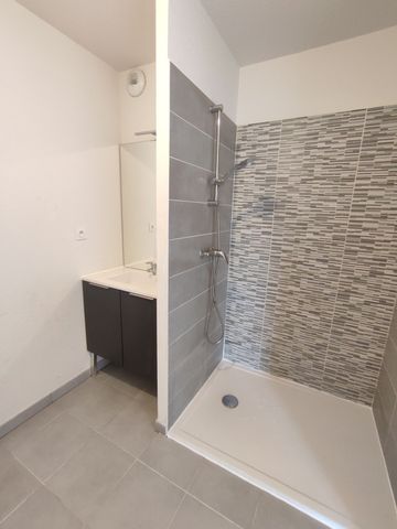 Location Appartement 2 pièces 40m² ROQUES 31120 - Photo 4