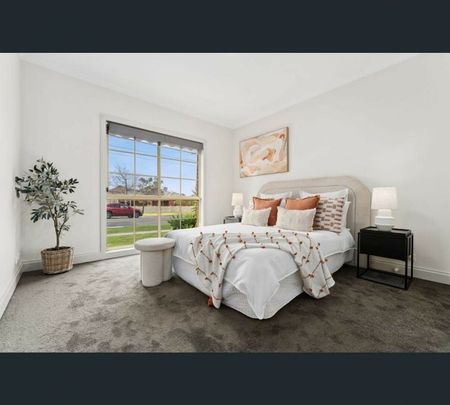 Convenience & Comfort in the Heart of Sunbury! - Photo 3