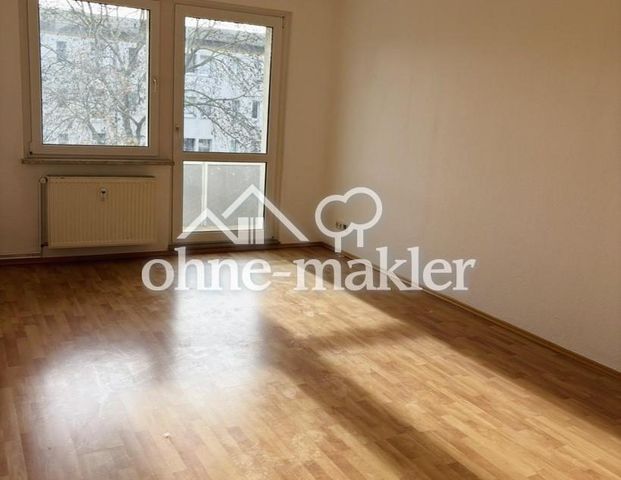 Viel Platz für die Familie! Geräumige 4-Zimmer-Wohnung mit EBK, Vollbad und Balkon - Photo 1
