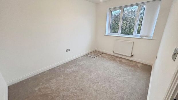 4 bedroom detached house to rent - Photo 1