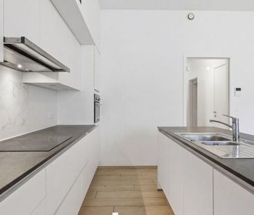 Appartement te huur in Roeselare voor € 960 met 2 slaapkamers - Foto 3