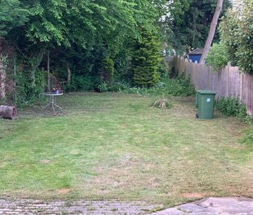 Elmroyd Avenue, Potters, EN6 - Photo 3