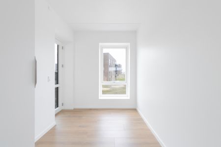 Karine Krumpen 24 - Photo 2