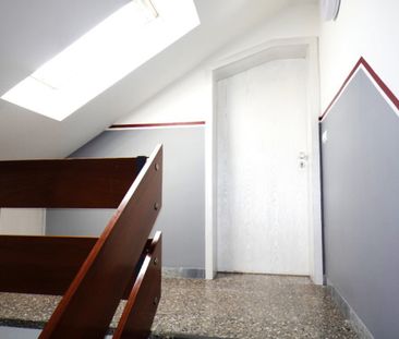 Gepflegte ca. 89 m² große DG-Wohnung mit großem Wohn-/Esszimmer, Ta... - Foto 2