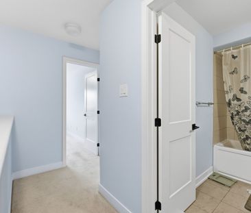 For Lease - 233 Anyolite Private, Barrhaven, Ontario - Photo 1