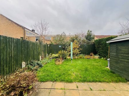 Christ Church Close, Stamford - Photo 3