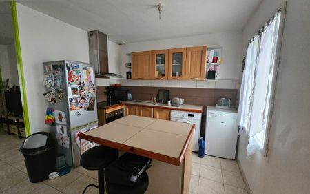 Maison à louer 4 pièces • 92,50 m2 Nieul-lès-Saintes - Photo 5