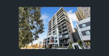 A property that has it all in Parkville! - Photo 4