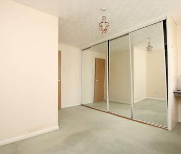 Brambleside Court, Kettering, Northamptonshire, NN16 - Photo 5