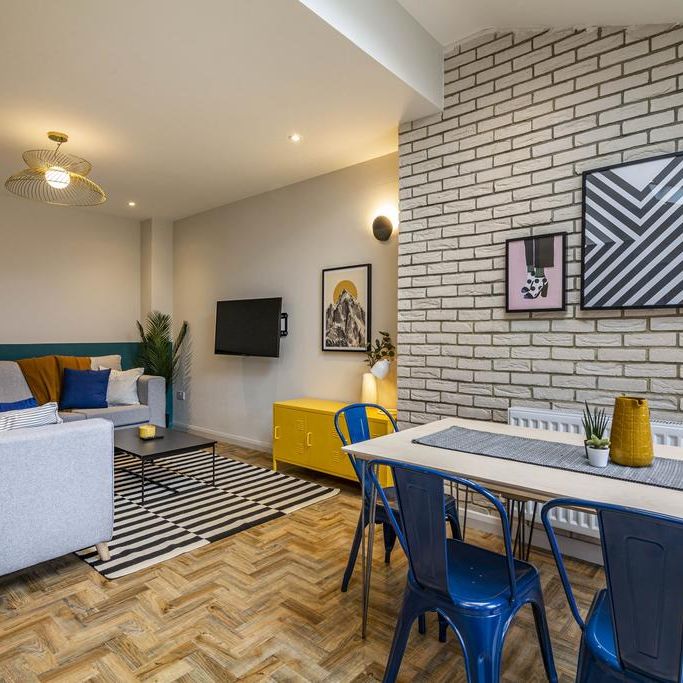 6 bedroom semi-detached house to rent - Photo 1