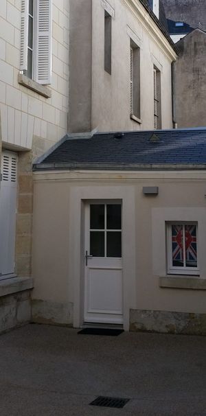 A LOUER : STUDIO MEUBLE CENTRE DE TOURS • Réf. GI-CR-G0080-6 - Photo 1