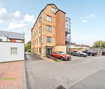 2 bedroom apartment to rent - Photo 4