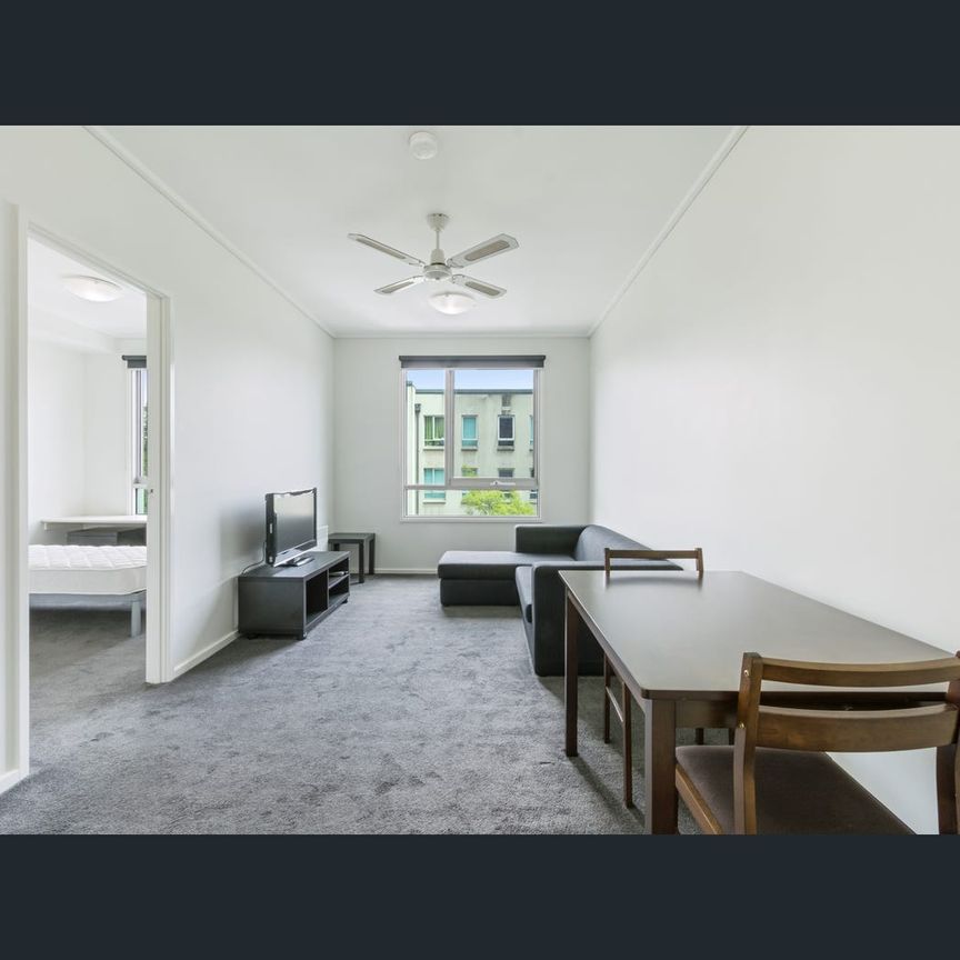 5313/570 Lygon Street, Carlton, Vic 3053 - Photo 1