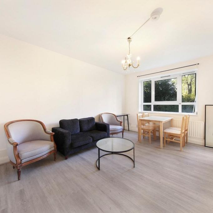 3 bedroom flat to rent - Photo 1