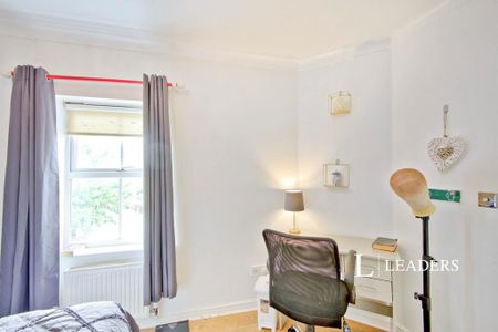 1 bedroom semi-detached house to rent - Photo 2