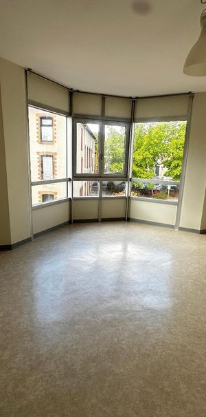 Location Appartement 2 pièces 45m² CHOLET 49300 - Photo 1