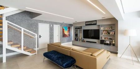 Apartamento para alugar com 240m², 3 quartos e 3 vagas - Foto 2