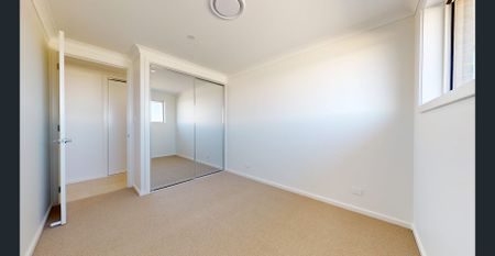 Newly Built Furnished Duplex in South Lakes - Photo 3