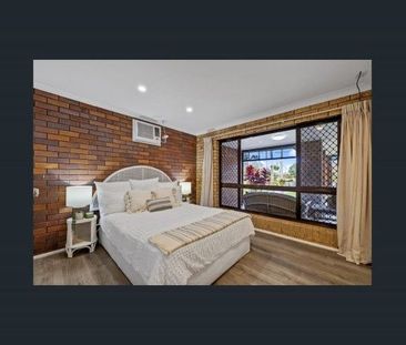 For Rent: 4 Bedroom plus Glenny flat, 3 bathroom with pool in 1202 ... - Photo 2