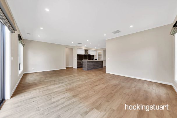 Spacious Family Home in Prime Mernda Location - Photo 1