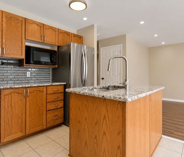 For Lease - 11 Marcay Street, Barrhaven, Ontario - Photo 6