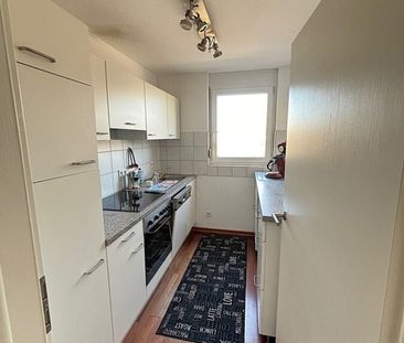 Möblierte 2-ZKB-Wohnung mit EBK, Garage und Balkon im Park Vauban - Photo 4